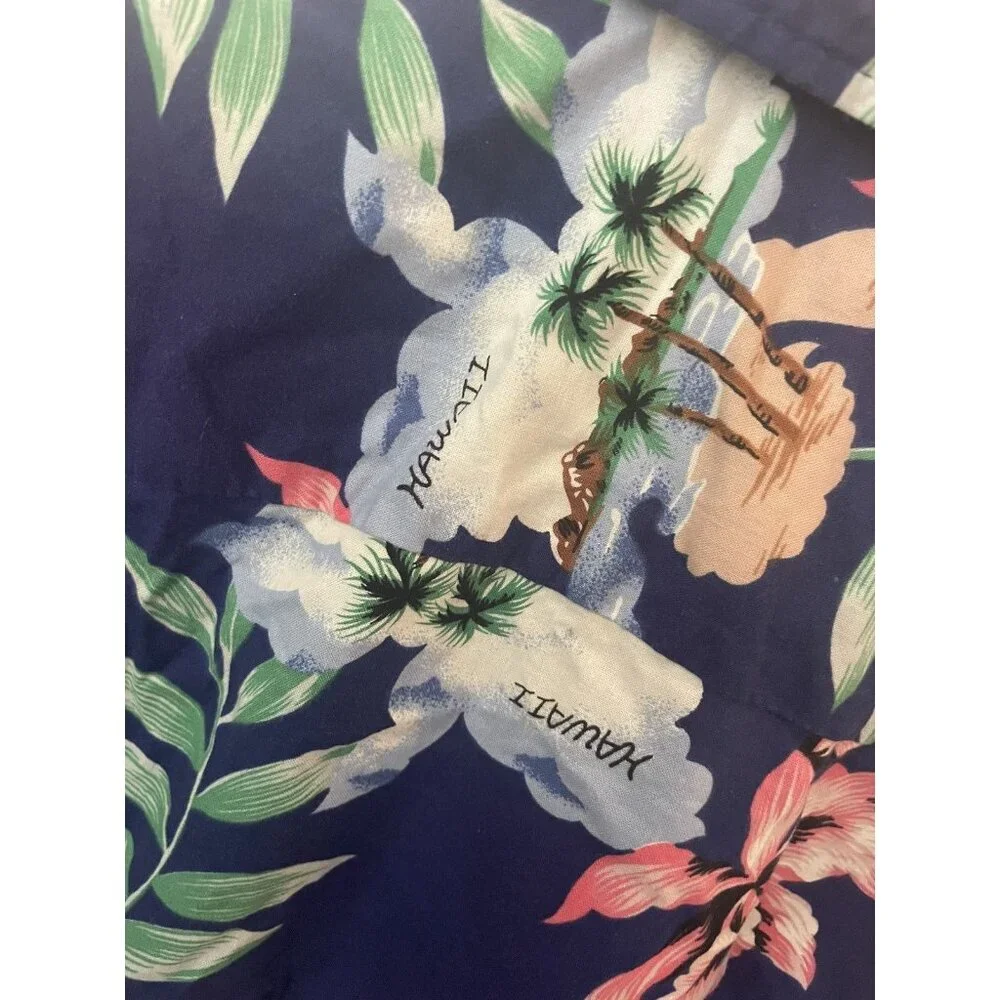 Vintage ROYAL CREATIONS Hawaiian Camp Shirt Aloha Surf Luau Made In Hawaii M - Picture 4 of 4